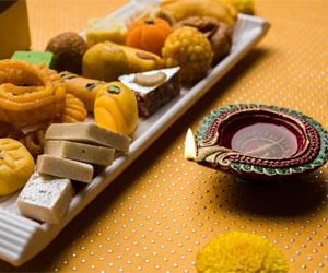 Here's how you can enjoy Diwali sweets sans guilt