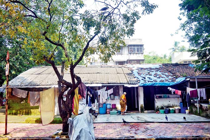 In the 1940s-built Kutchi Lohana chawl, neighbours are close family to each other