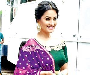Anita Hassanandani asked to walk out of 'Yeh Hai Mohabbatein'