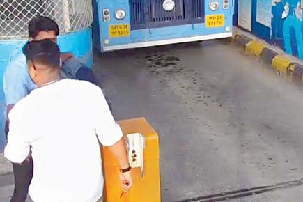 Mumbai Crime: Motorist stabs toll operator at Bandra Worli Sea Link