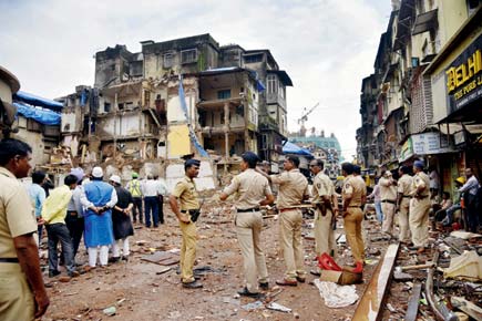 Bhendi Bazar building collapse: Search and rescue operation at crash site over