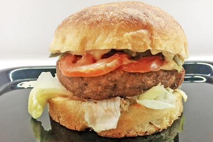Mumbai Food Review: This delivery service offers burgers that will make you fit!