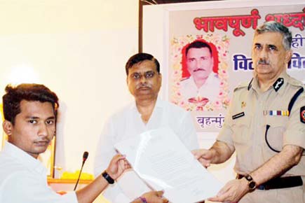Mumbai: Son of constable killed on duty to join force