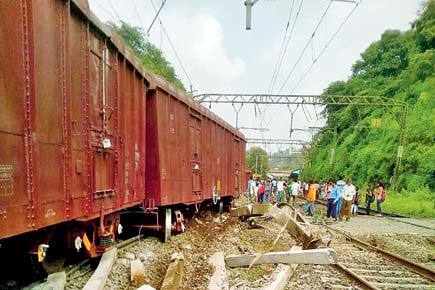 Goods train derails, affecting services on Mumbai-Pune-Kolhapur route