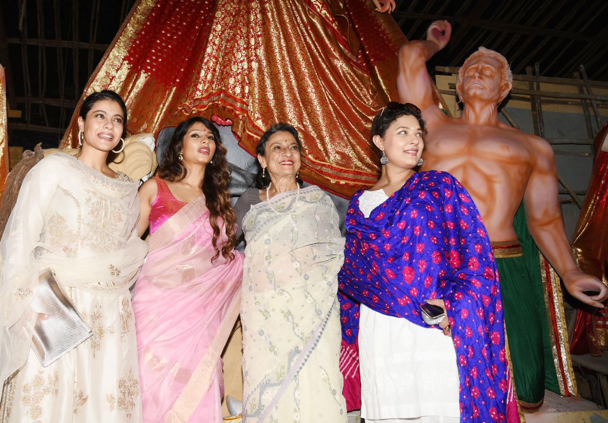 Misti Mukherjee Sex Video - Kajol and family celebrate 70th year of north Bombay Sarbojanin Durga Puja
