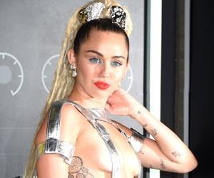 Miley Cyrus quits alcohol, marijuana
