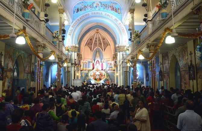 Devotees gather at Mount Mary Basilica, at the feast of Our Lady of the Mount at Bandra in Mumbai. Pics/Satej Shinde