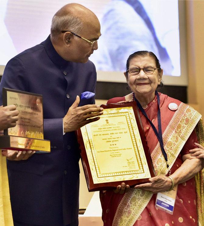 Mumbai: 91-year-old tour guide Rama Khandwala receives special award from President