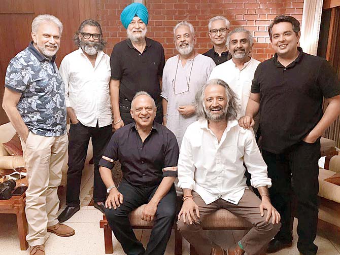 (Standing left to right) Shantanu Sheorey, Tarun Khiwal, Hardev Singh, Dinesh Khanna, Siddharth Mishra, Mahesh Bhatt and Ashish Chawla; (sitting left to right) Sudhir Ramachandran and Samar Jodha