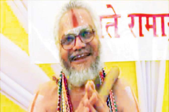Swami Kaushlendra Prapannachari Falahari Maharaj 