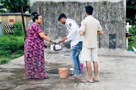 Mumbai cops spent the day before Visarjan without a drop of water