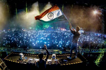 Here's what happened at The Chainsmokers' Mumbai debut