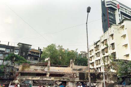 Mumbai: Art cinema Diana Talkies gets demolished