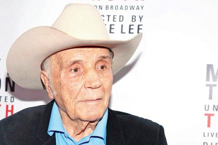 Raging Bull boxer Jake LaMotta passes away at age 95