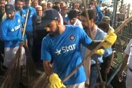 Indo-Pak fans slam Aussie journalist for calling Virat Kohli 'sweeper'