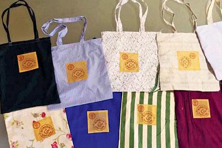Mumbai: Vile Parle's cotton bag library joins plastic-free drive