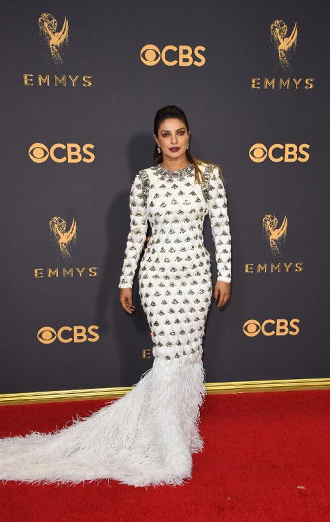 Emmys 2017: Priyanka Chopra makes heads turn in figure-hugging white dress