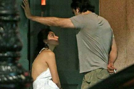 Another picture of Ranbir Kapoor and Mahira Khan hits the internet
