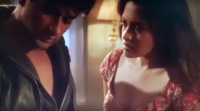 Riya Sen S Sex Scene From Ragini Mms Returns Leaked