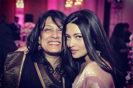 Riya Sen shares photo with mother-in-law from her lavish wedding reception