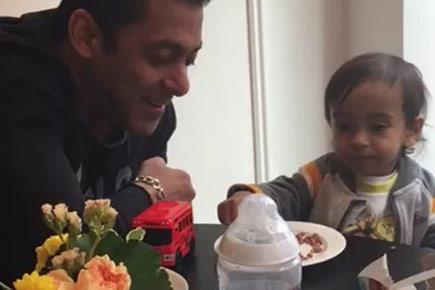 This photo of Salman Khan having breakfast with nephew Ahil will make your day!