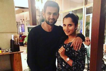 Shoaib Malik and Sania Mirza spread the love in this Dubai diaries photo