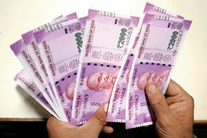 Mumbai: Businessman duped of lakhs after being handed fake notes