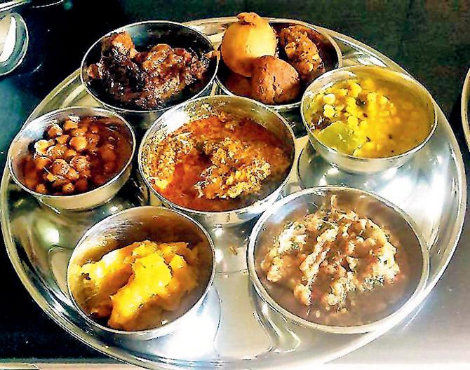 A traditional Bihari thali