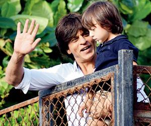Shah Rukh Khan wants son AbRam to play hockey for India