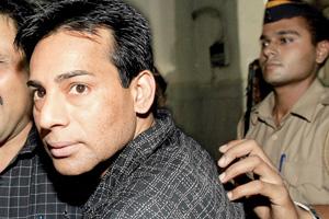 Police play spoil sport in Abu Salem's wedding plans, reject 40-day parole plea