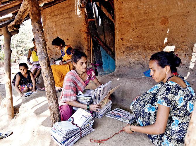 The NGO plans on training women in other hamlets in making paper and cloth bags of different shapes and sizes. Pic/Pradeep Dhivar