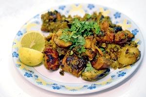 This unique trip to Charoti and Agashi involves eating exotic dish