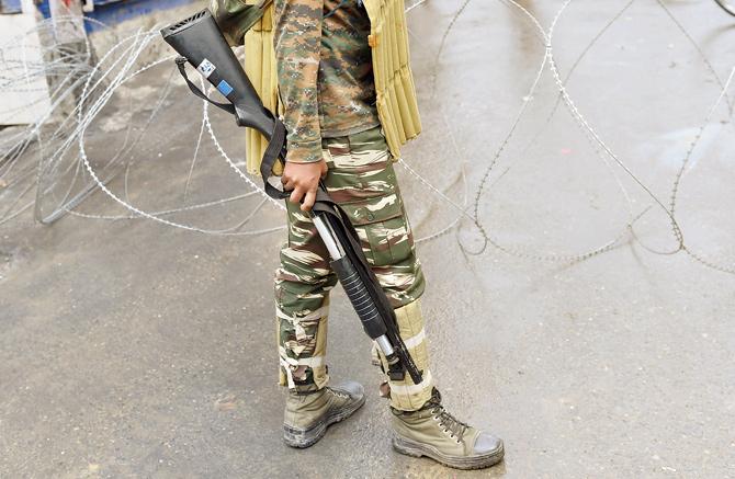 Security forces have cordoned off the area and a hunt has been launched to nab the attackers, Representational Image