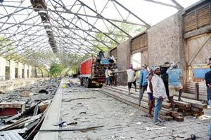 Oldest CSMT platform to be dismantled