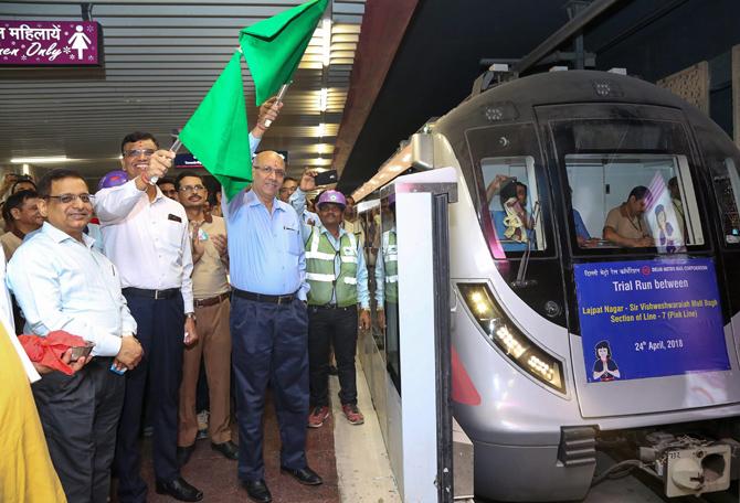 Delhi metro pink line