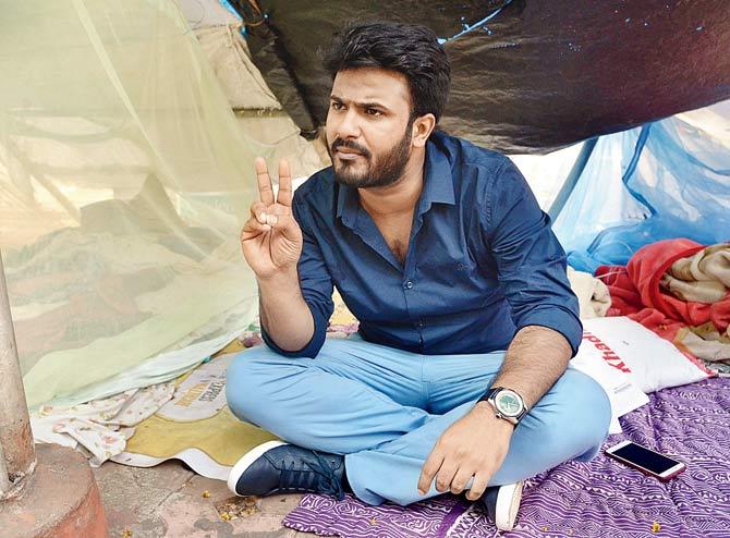 Fahad Ahmad, general secretary of the students’ union at TISS has been spending his nights in a makeshift tent at the protesting site of the campus. Pic/Datta Kumbhar