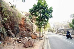 Mumbai: Falling rocks on Worli road pose risk to motorists