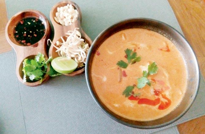 Malaysian curried laksa