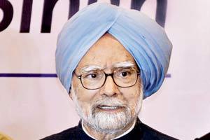 Former PM Manmohan Singh stresses on need for electoral reforms