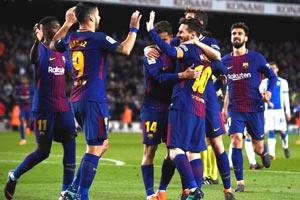 La Liga: Lionel Messi hat-trick helps Barcelona equal record unbeaten streak