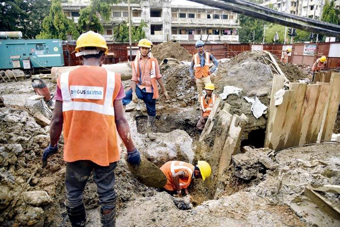A BMC official said there has been a lot of damage to drainage and sewerage lines, especially due to Metro-3. File pic