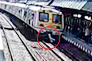 Mumbai track rage: Woman pushes man in front of train for bumping into her