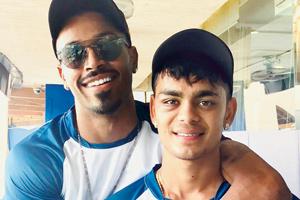 T20 2018: Hardik Pandya says sorry to Ishan Kishan after ball hit his face