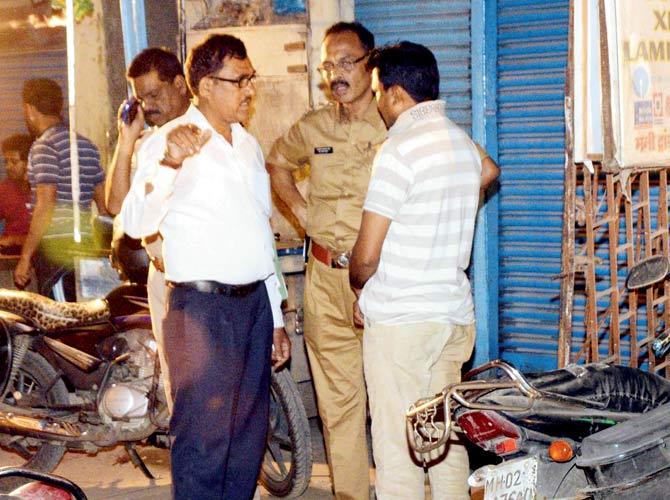 Police conduct the panchnama at the crime scene