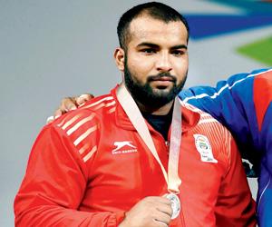 CW 2018: Pardeep Singh wins silver medal in weightlifting