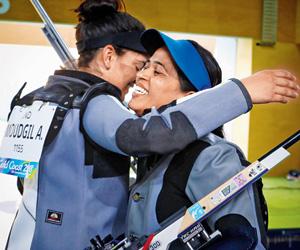 Commonwealth Games: Tejaswini shoots gold, Anjum settles for silver