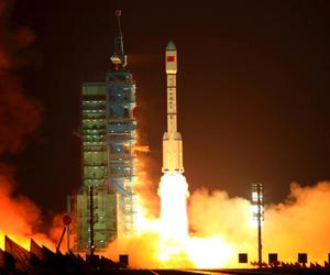 Chinese space lab re-enters Earth's atmosphere
