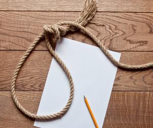 Man commits suicide after suspecting his wife of an extramarital affair