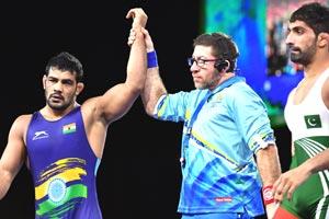 CWG 2018: Wrestlers Aware, Sushil advance to finals
