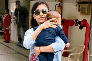 Tulsi Kumar's son Shivaay looks adorable